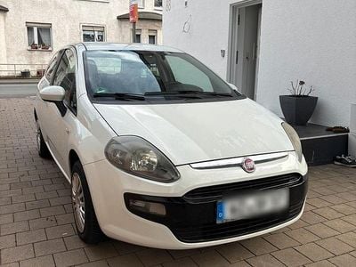 Gebraucht Fiat Punto Evo 69 PS (50 kW) 2011 Weiß Kleinwagen