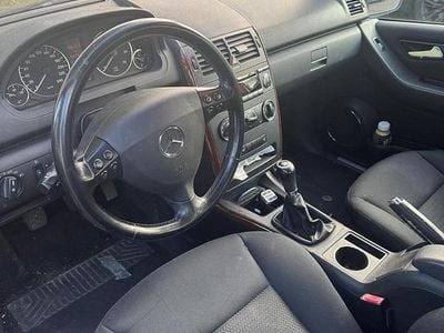 Mercedes A200