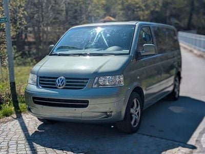 Second-hand VW T5 235 CP (172 kW) 2006 Verde Van