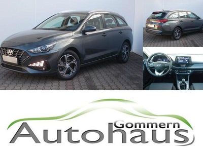Grau Gebraucht 2024 Hyundai i30 Trend Limousine | 17.950 € (Guter Preis)