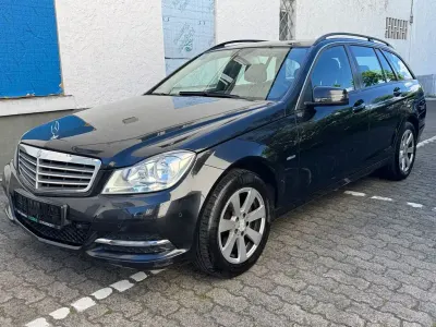 Gebraucht Mercedes C180 156 PS (114 kW) 2011 Schwarz Kombi