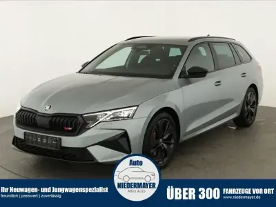 Neu Skoda Octavia RS 265 PS (194 kW) 2026 Smokey diamond silver metallic Kombi