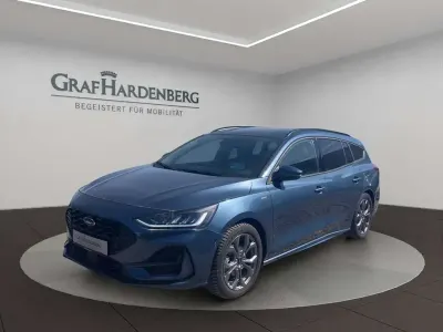 Gebraucht Ford Focus ST-Line X 125 PS (91 kW) 2023 Blau Limousine
