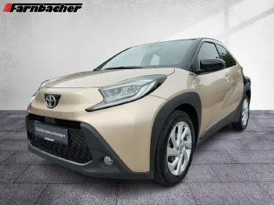 Gebraucht Toyota Aygo X Pulse 72 PS (52 kW) 2022 Ginger beige SUV