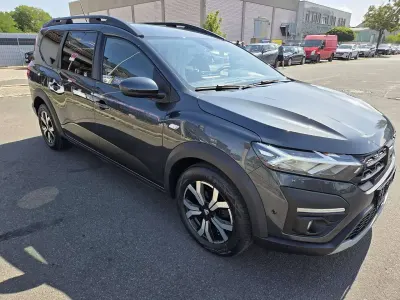 Gebraucht Dacia Jogger Comfort 101 PS (74 kW) 2022 Grau "comete" Van / Kleinbus