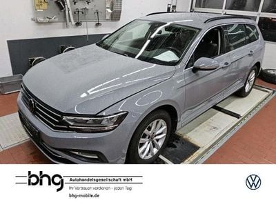 Grau Gebraucht 2022 VW Passat Kombi | 22.430 € (Guter Preis)