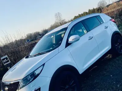 Gebraucht Kia Sportage Spirit 166 PS (122 kW) 2015 Weiß SUV