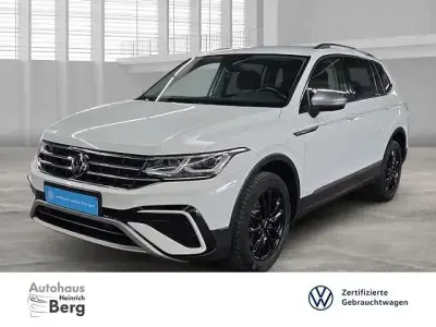 Gebraucht VW Tiguan Allspace Elegance 200 PS (147 kW) 2022 Weiss SUV