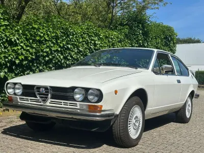 Gebraucht Alfa Romeo Alfetta GT/GTV Lusso 122 PS (89 kW) 1977 Weiß Coupé