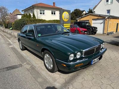 Usata Jaguar XJ Executive 237 CV (174 kW) 2001 Verde Berlina
