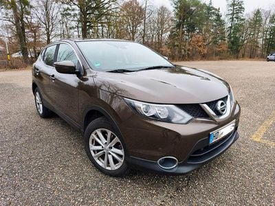 Gebraucht Nissan Qashqai Acenta 131 PS (96 kW) 2016 Braun SUV