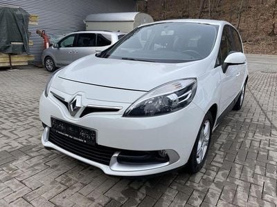 Weiß Gebraucht 2012 Renault Scénic III Dynamique Van / Kleinbus | 4.200 € (Fairer Preis)