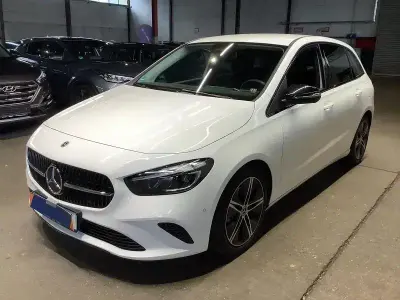 Gebraucht Mercedes B200 Progressive 177 PS (130 kW) 2024 Weiß Kleinwagen