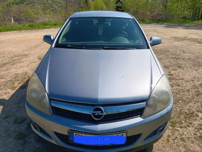 Brugt Opel Astra GTC 116 HK (85 kW) 2006 Sølv Sedan