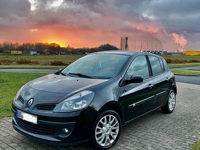 gebraucht Renault Clio III 1.6 Klima Sitzhzg Automatik Tempomat Gasanlage AHK