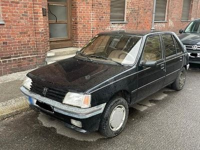 Gebraucht Peugeot 205 60 PS (44 kW) 1992 Schwarz Kleinwagen