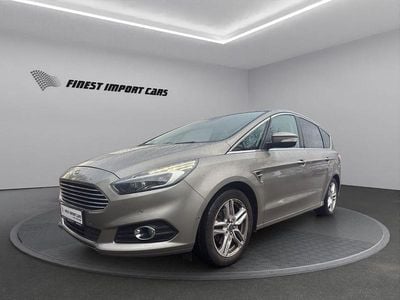 Grau Gebraucht 2015 Ford S-MAX S Van / Kleinbus | 14.994 € (Fairer Preis)