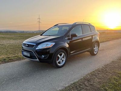 Gebraucht Ford Kuga Titanium 163 PS (119 kW) 2010 Schwarz SUV