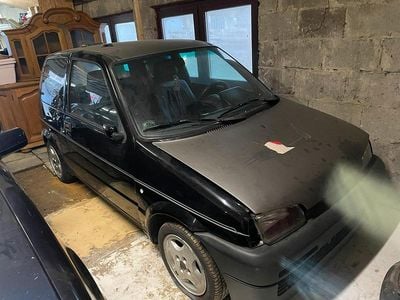 Käytetty Fiat Cinquecento 95 HP (69 kW) 1997 Musta Viistoperä