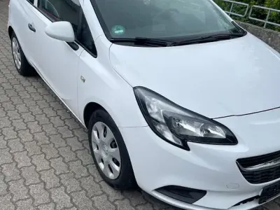 Gebraucht Opel Corsa 69 PS (50 kW) 2017 Schwarz Kleinwagen