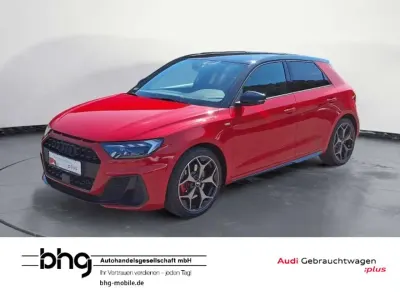 Gebraucht Audi A1 S-Line 207 PS (152 kW) 2025 Progressivrot metallic/mythoss SUV