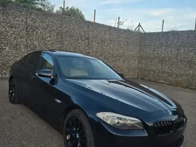 Gebraucht BMW 530 Shadowline 245 PS (180 kW) 2010 Blau Limousine