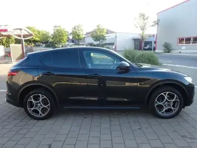 Gebraucht Alfa Romeo Stelvio Super 280 PS (205 kW) 2018 Schwarz SUV