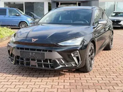 Second-hand Cupra Leon 150 CP (110 kW) 2024 Negru
