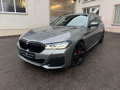 Skyscraper grau Gebraucht 2022 BMW 540 M Sport Kombi | 48.890 € (Teuer)
