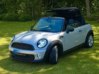 Gebraucht Mini Cooper Cabriolet 122 PS (89 kW) 2011 Silber Cabrio