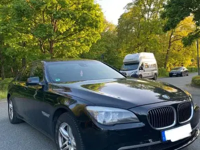 Gebraucht BMW 730L 245 PS (180 kW) 2010 Schwarz Limousine