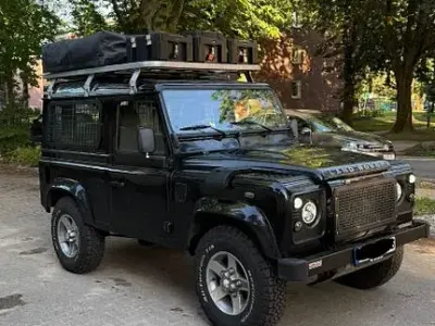 Gebraucht Land Rover Defender SE 122 PS (89 kW) 2010 Schwarz Kombi
