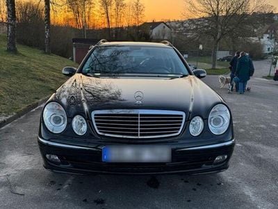 Mercedes E200