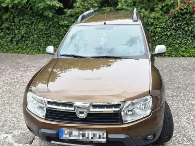 Gebraucht Dacia Duster Lauréate 105 PS (77 kW) 2012 Braun SUV