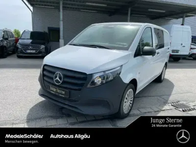 Gebraucht Mercedes Vito 163 PS (119 kW) 2024 Arktikweiß Van