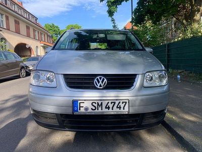 Gebraucht VW Touran Basis 105 PS (77 kW) 2004 Silber Van / Kleinbus