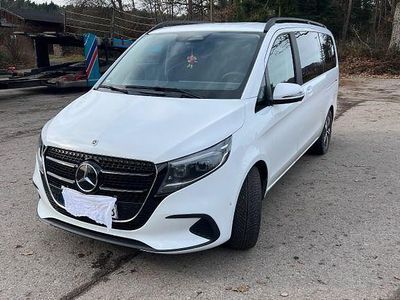 Weiß Gebraucht 2025 Mercedes V250 Style Van / Kleinbus | 66.299 € (Fairer Preis)