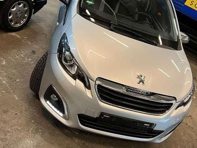 Gebraucht Peugeot 108 Allure 82 PS (60 kW) 2017 Zu lackieren silver gklarlack Kleinwagen