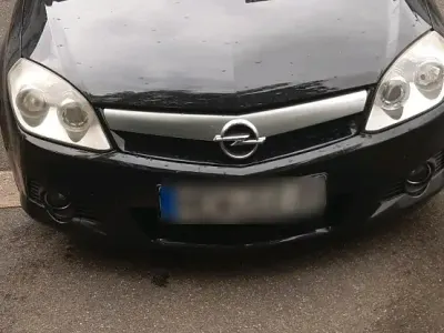 Gebraucht Opel Tigra 90 PS (66 kW) 2006 Schwarz Cabrio