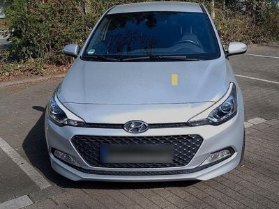 Gebraucht Hyundai i20 YES! 84 PS (61 kW) 2018 Grau Kleinwagen