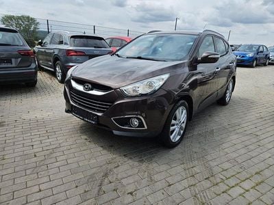 Braun Gebraucht 2011 Hyundai ix35 Premium SUV | 8.950 € (Fairer Preis)