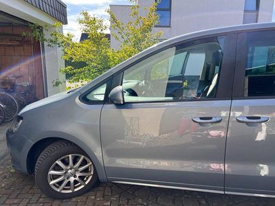 Gebraucht VW Sharan 140 PS (102 kW) 2013 Silber Van / Kleinbus