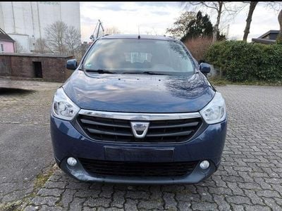 Blau Gebraucht 2014 Dacia Lodgy Van / Kleinbus | 4.450 € (Fairer Preis)