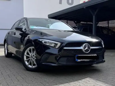 Gebraucht Mercedes A180 2018 Schwarz Kleinwagen