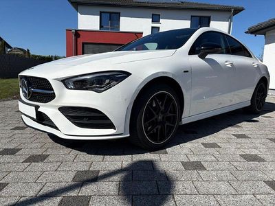 Brugt Mercedes CLA250e AMG line 218 HK (160 kW) 2020 Hvid Sedan