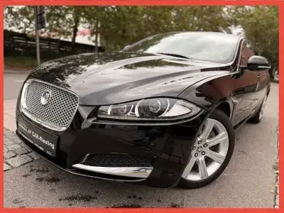 Usata Jaguar XF 241 CV (177 kW) 2012 Nero Berlina