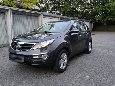 Gebraucht Kia Sportage Spirit 163 PS (119 kW) 2011 Grau SUV