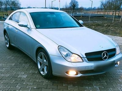 Gebraucht Mercedes CLS320 224 PS (164 kW) 2007 Silber Coupé