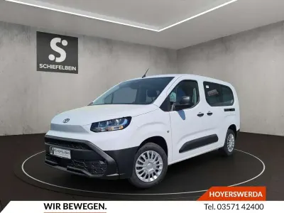 Neu Toyota Proace City City 100 kW (136 PS) 2025 Ice white Van / Kleinbus