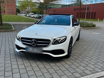 gebraucht Mercedes E220 Black edition